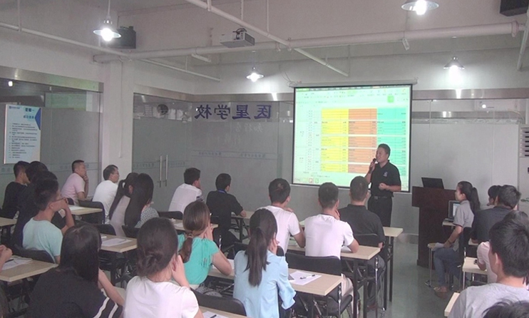 【永信贵宾会学校】2015年永信贵宾会学校首届培训班开学典礼报道——百日策马，成就梦想